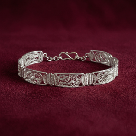 Tira Filigree Link Bracelet
