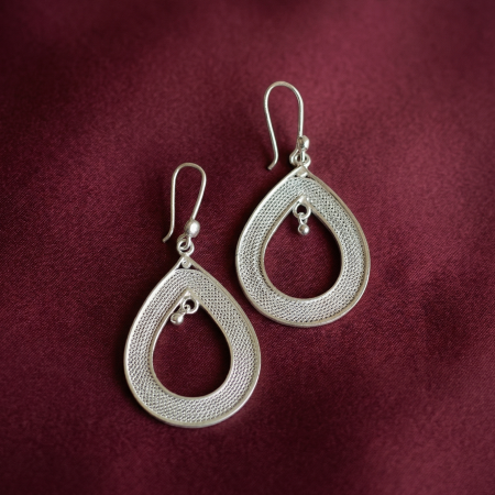Loop Twist Drops
