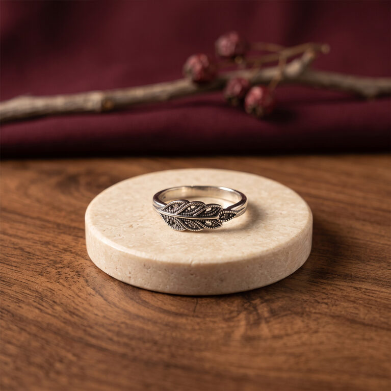 Leaf Whisper Ring